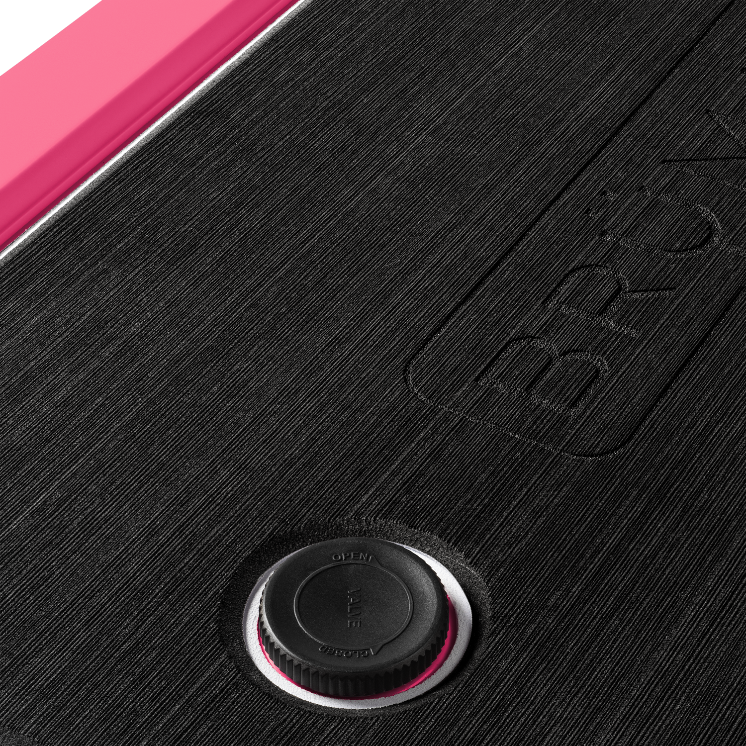 brutank-k9 brutank-55qt-neonpink-vent.png