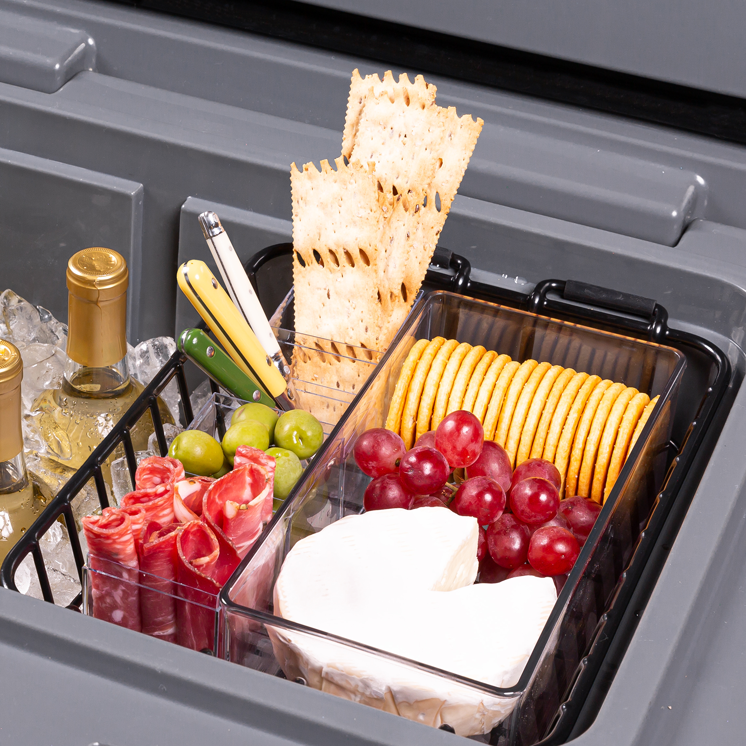 brutank-35qt-55qt-dry-rack-j2 brutank-dry-rack_accessory_alt-1.png